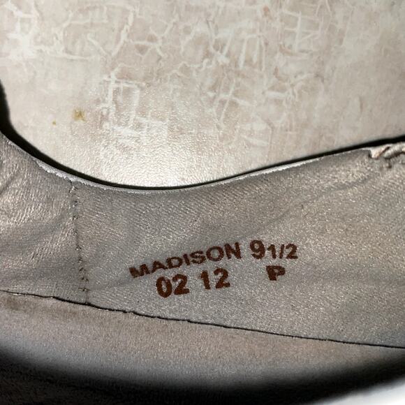 white Sandbaggers women's leather golf shoes Size 9.5 - Picture 6 of 10